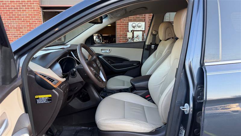 Used 2016 Hyundai Santa Fe SE w/ Option Group 02 AWD/4WD image 33