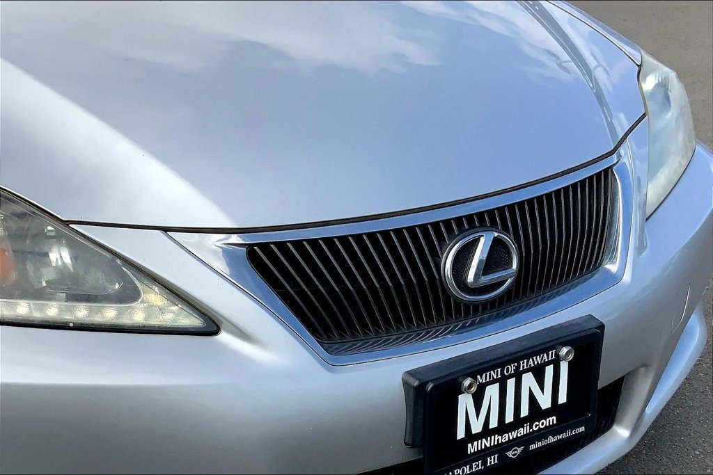 Used 2015 Lexus IS 250C w/ Luxury Package RWD image 28