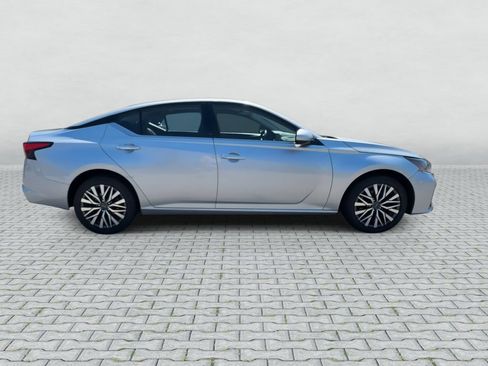 Certified 2023 Nissan Altima 2.5 SV AWD/4WD image 9