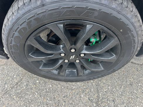 Used 2020 Dodge Durango SXT image 18