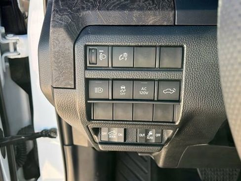 New 2026 Toyota Tacoma Limited AWD/4WD image 8