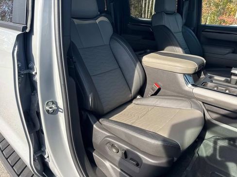 Certified 2025 Chevrolet Silverado 1500 ZR2 image 27