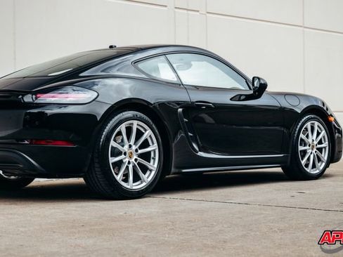 Used 2017 Porsche 718 Cayman image 48