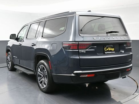 Used 2024 Jeep Wagoneer Series II w/ Flexible Seating Group image 7