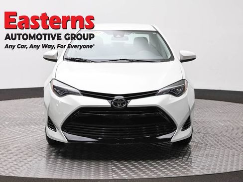 Used 2019 Toyota Corolla LE FWD image 2