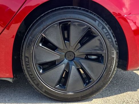 Used 2025 Tesla Model 3 Long Range image 31