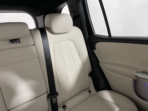 Used 2022 Mercedes-Benz GLB 250 image 15