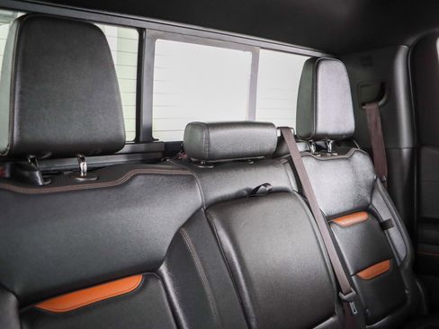 Used 2023 GMC Sierra 1500 AT4 w/ Technology Package image 31