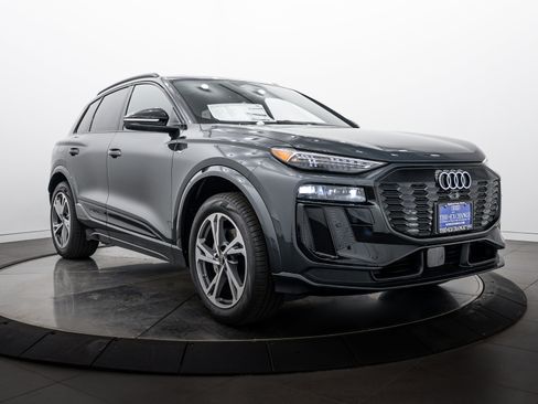 New 2027 Audi Q6 e-tron Premium Plus AWD/4WD image 1