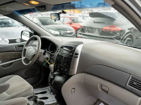 Used 2007 Toyota Sienna LE image 14