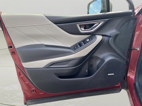 Used 2023 Subaru Forester Limited image 21