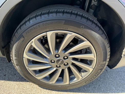 Certified 2023 Lincoln Corsair Reserve image 27