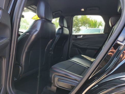 Used 2024 Ford Escape ST-Line FWD image 10