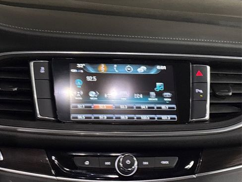 Used 2019 Buick Enclave Essence w/ LPO, Cargo Package image 20