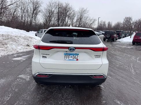 Used 2021 Toyota Venza image 7