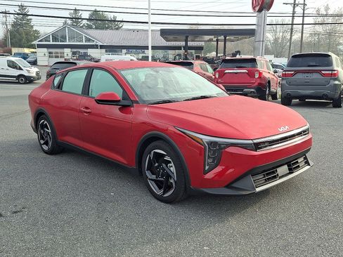 Used 2025 Kia K4 EX image 3