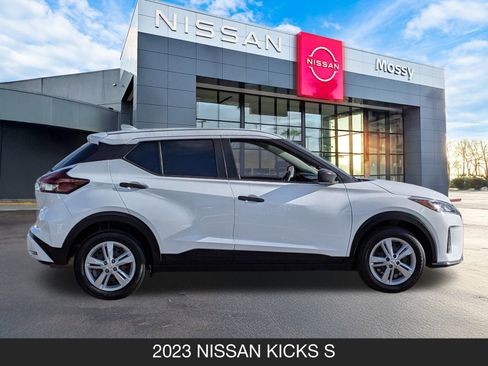 Certified 2023 Nissan Kicks S image 7