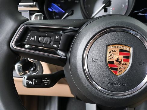 New 2026 Porsche Macan S image 11