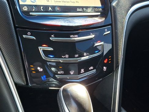 Used 2019 Cadillac XTS Luxury image 16