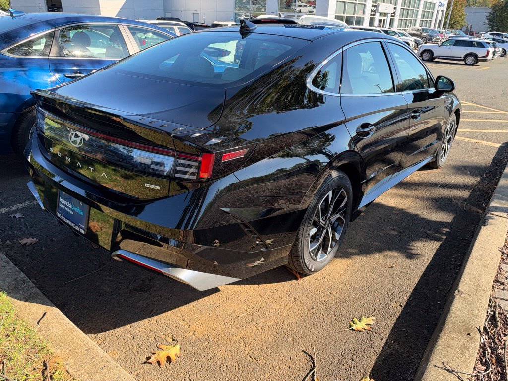 Certified 2025 Hyundai Sonata SEL AWD/4WD image 3