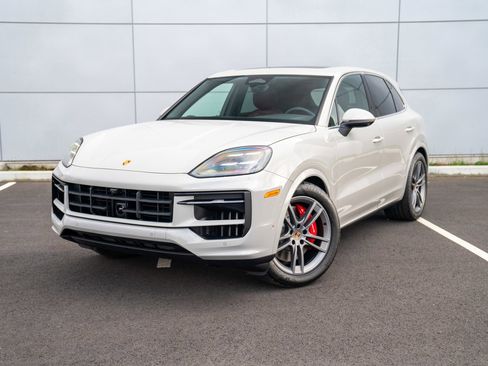 New 2026 Porsche Cayenne S AWD/4WD image 1