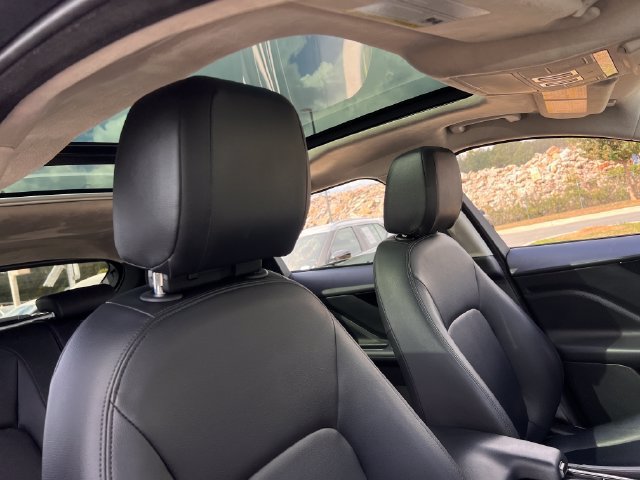 Used 2020 Jaguar F-PACE Premium AWD/4WD image 34
