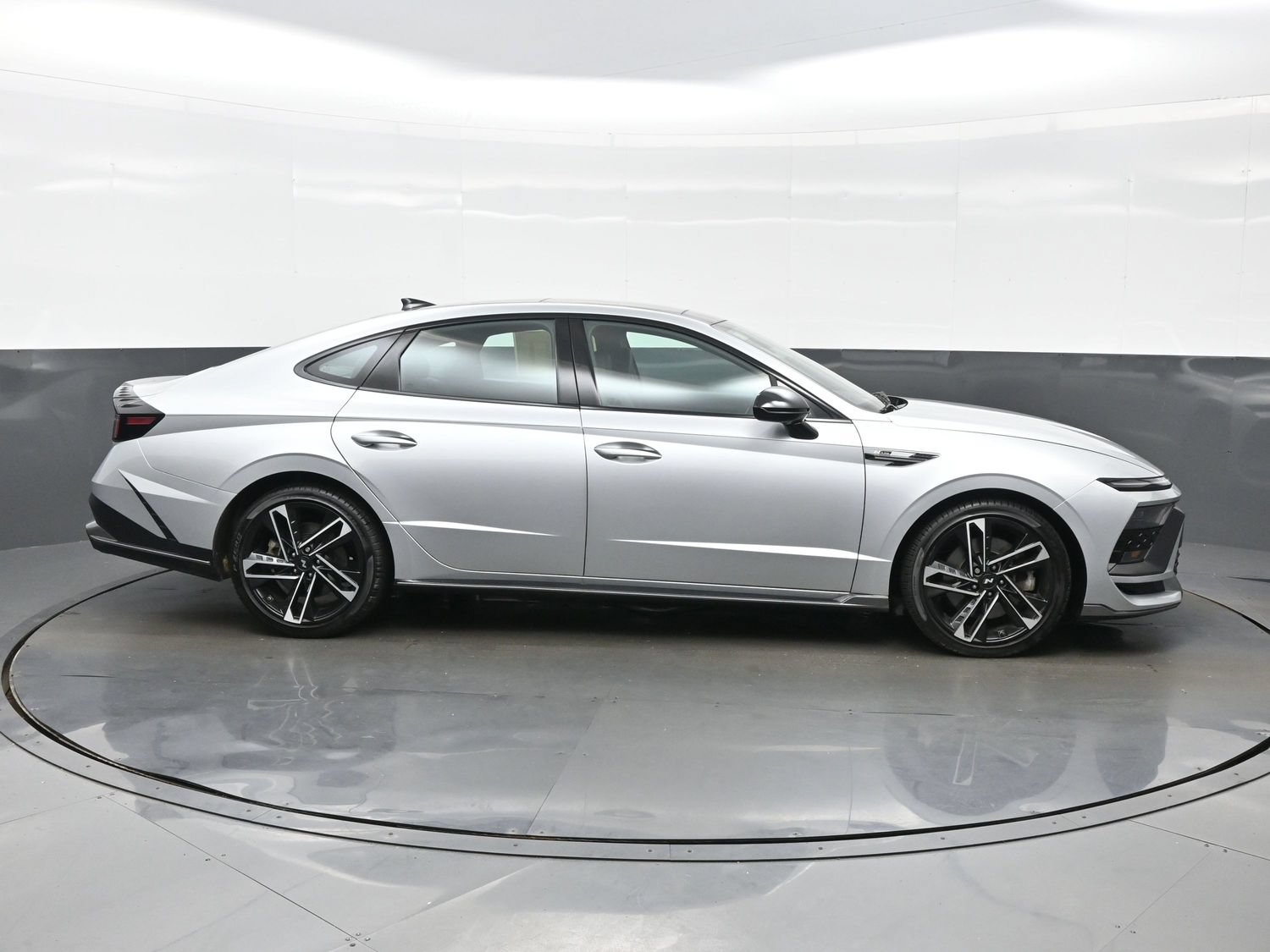 Certified 2025 Hyundai Sonata N Line FWD image 7