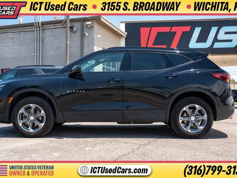 Used 2024 Chevrolet Blazer LT w/ Convenience Package FWD image 2