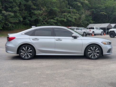 Used 2023 Honda Civic EX image 10
