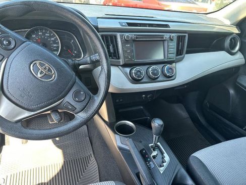 Used 2014 Toyota RAV4 LE image 11