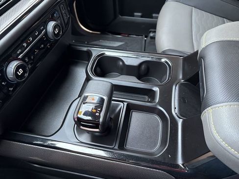 Used 2023 Chevrolet Silverado 1500 ZR2 image 27