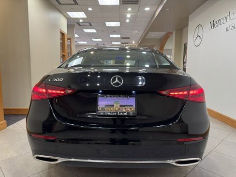 Used 2025 Mercedes-Benz C 300 Sedan image 4