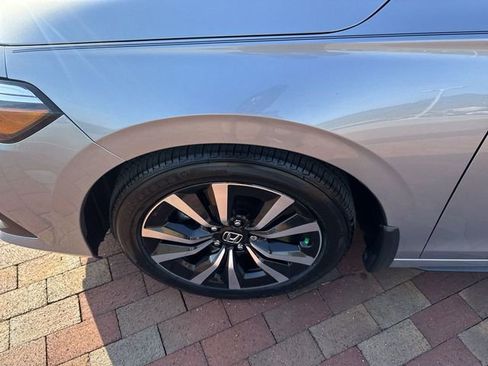 Certified 2024 Honda Civic EX-L image 10