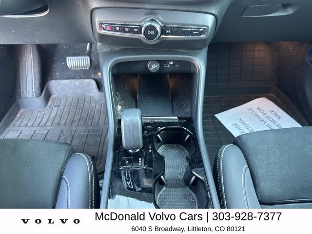 Used 2023 Volvo XC40 Recharge Ultimate w/ Protection Package Premier AWD/4WD image 11