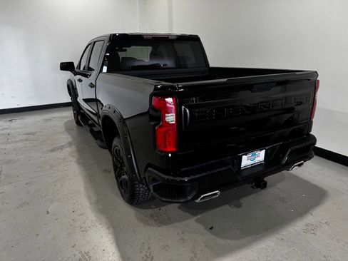 Used 2021 Chevrolet Silverado 1500 Custom Trail Boss AWD/4WD image 32