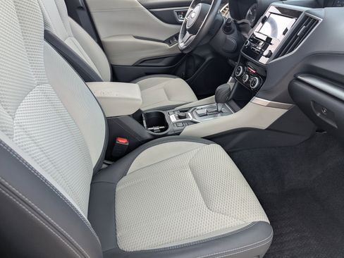 Used 2020 Subaru Forester Premium image 11