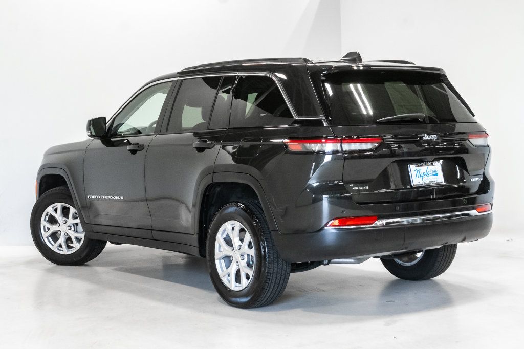 Used 2023 Jeep Grand Cherokee Limited AWD/4WD image 27