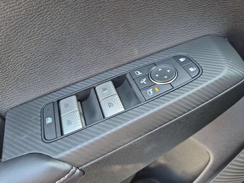 New 2026 Mitsubishi Outlander SE FWD image 13