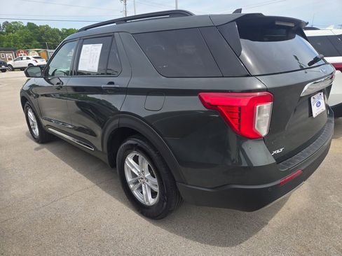 Used 2023 Ford Explorer XLT w/ Equipment Group 202A AWD/4WD image 3