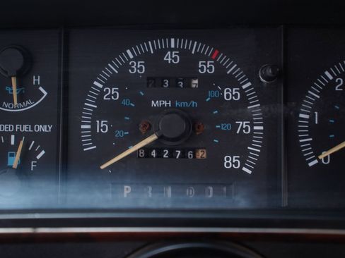 Used 1989 Ford Bronco XLT 4X4 image 36