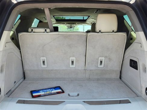 Used 2021 Cadillac Escalade Sport Platinum image 12