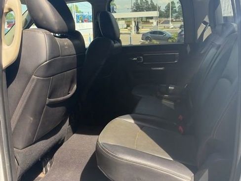Used 2016 RAM 2500 Laramie w/ Sport Appearance Group AWD/4WD image 34