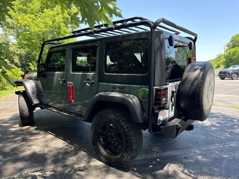 Used 2015 Jeep Wrangler Unlimited Sport w/ Connectivity Group AWD/4WD image 5