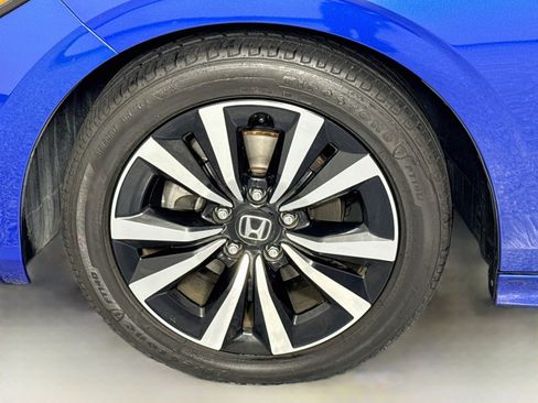 Certified 2023 Honda Civic EX image 29
