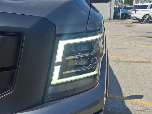 Used 2023 Nissan Titan PRO-4X w/ Pro-4x Convenience Package AWD/4WD image 9