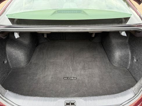 Used 2025 Nissan Altima 2.5 SV image 31