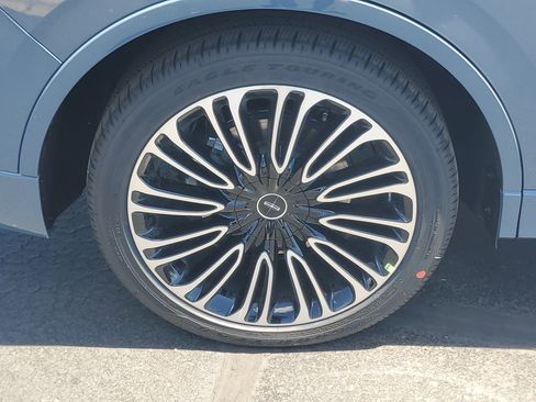 New 2026 Lincoln Aviator Black Label w/ Dynamic Handling Package AWD/4WD image 5