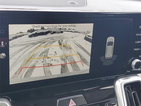 Certified 2022 Kia Sorento SX image 29