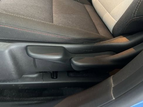 Used 2024 Chevrolet Trax RS w/ Sunroof Package image 21