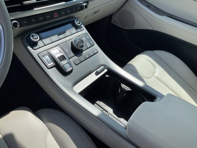 Used 2024 Hyundai Palisade Limited AWD/4WD image 17